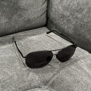 Black Aviator Sunglasses